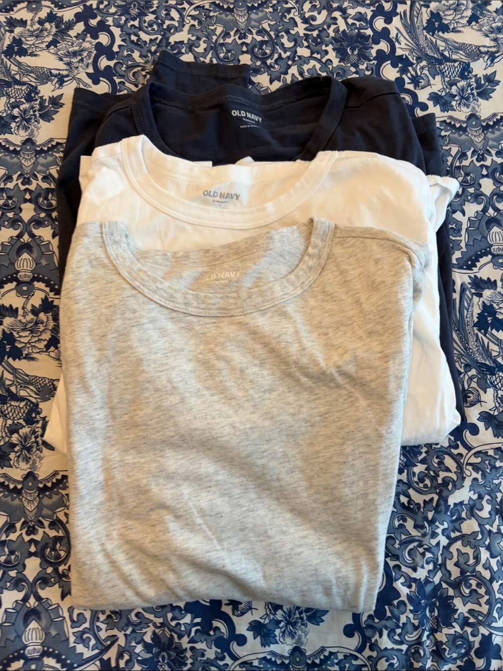 Old Navy women’s long sleeve Tees - Navy, White, Heather Gray